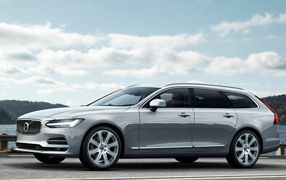 V90 Hybrid plug-in