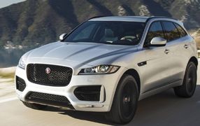 F-PACE Hybrid plug-in