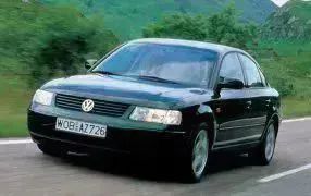 PASSAT mit Armlehne hinten